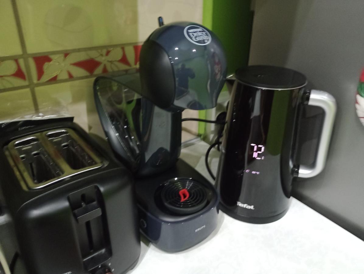 Apartament Venge -Cale Mieszkanie 46M2 Na Wylacznosc - Z Jedna Sypialnia I Jednym Sypialno-Salonem -3 Pietro Bez Windy- Rezerwacja Bez Karty Kredytowej-Klimatyzacja-Netflix-2 Lozeczka Dzieciece- Bezplatny Parking Publiczny ヴロツワフ エクステリア 写真