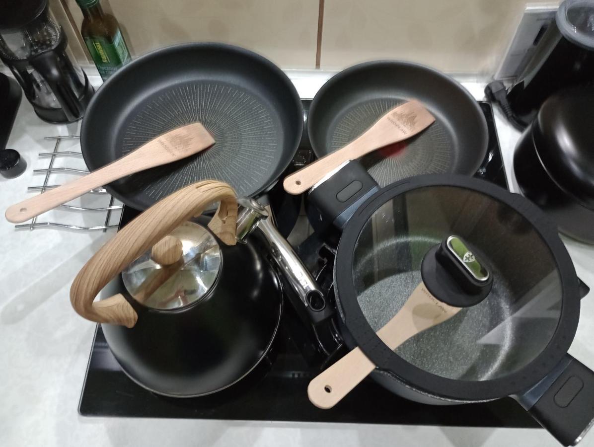Apartament Venge -Cale Mieszkanie 46M2 Na Wylacznosc - Z Jedna Sypialnia I Jednym Sypialno-Salonem -3 Pietro Bez Windy- Rezerwacja Bez Karty Kredytowej-Klimatyzacja-Netflix-2 Lozeczka Dzieciece- Bezplatny Parking Publiczny ヴロツワフ エクステリア 写真