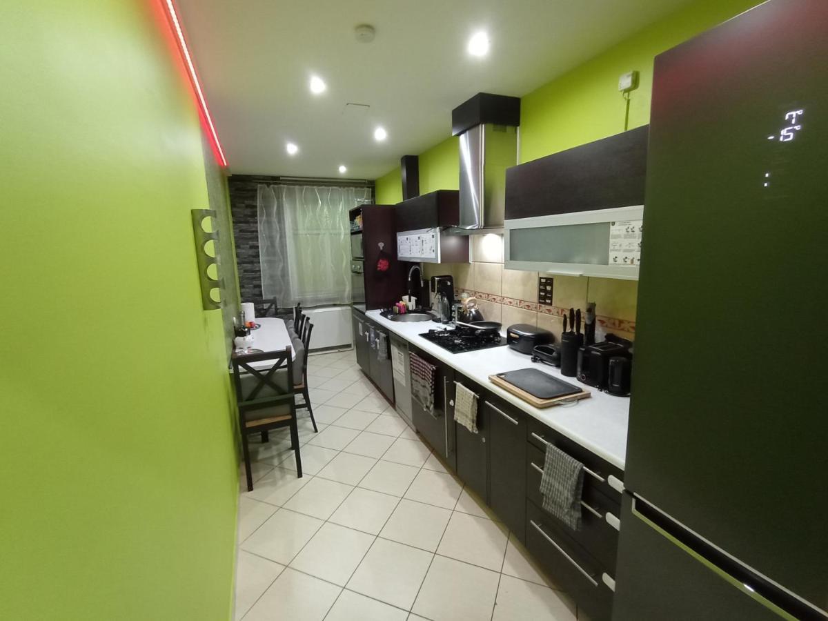 Apartament Venge -Cale Mieszkanie 46M2 Na Wylacznosc - Z Jedna Sypialnia I Jednym Sypialno-Salonem -3 Pietro Bez Windy- Rezerwacja Bez Karty Kredytowej-Klimatyzacja-Netflix-2 Lozeczka Dzieciece- Bezplatny Parking Publiczny ヴロツワフ エクステリア 写真