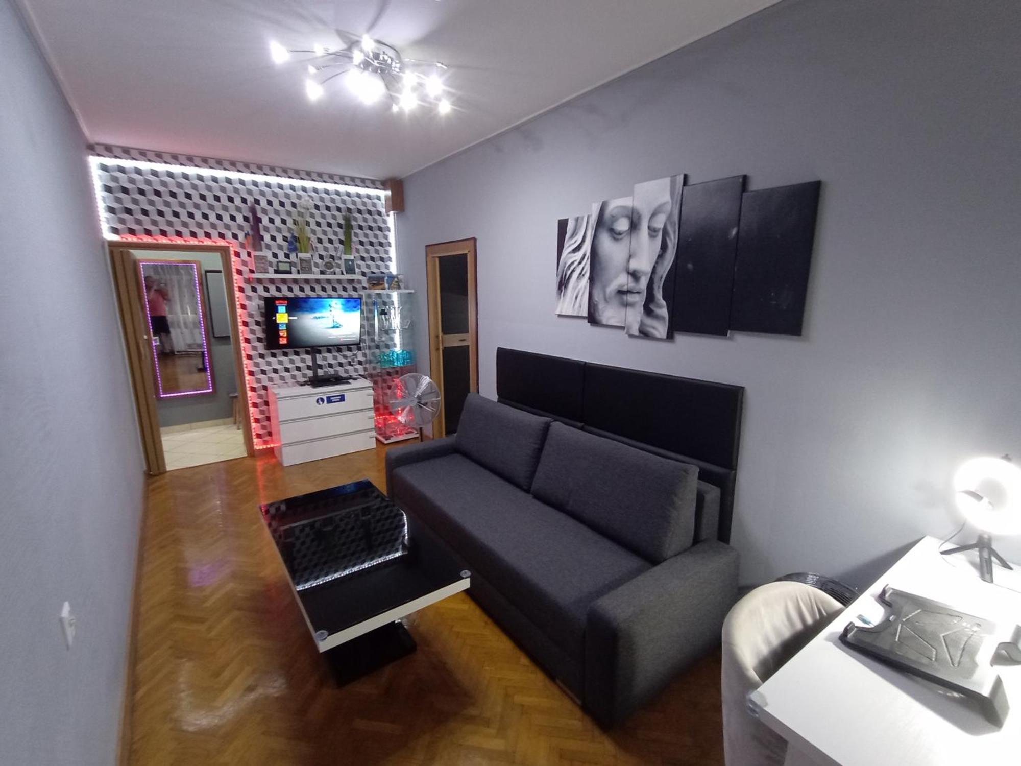 Apartament Venge -Cale Mieszkanie 46M2 Na Wylacznosc - Z Jedna Sypialnia I Jednym Sypialno-Salonem -3 Pietro Bez Windy- Rezerwacja Bez Karty Kredytowej-Klimatyzacja-Netflix-2 Lozeczka Dzieciece- Bezplatny Parking Publiczny ヴロツワフ エクステリア 写真